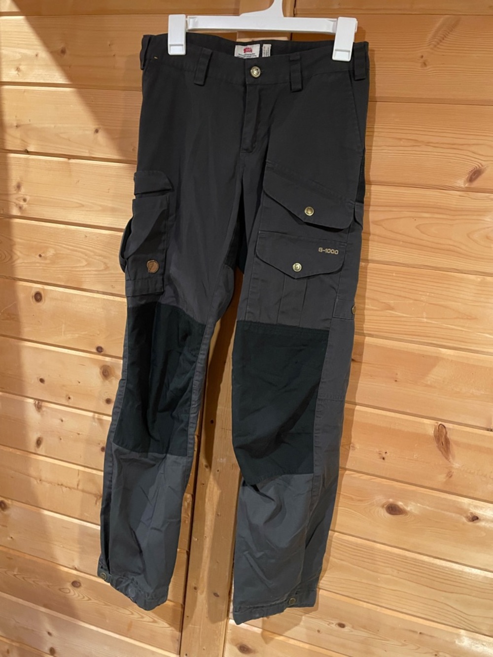 Fjallraven Women’s Dark Gray and Black Cargo Pants G-1000